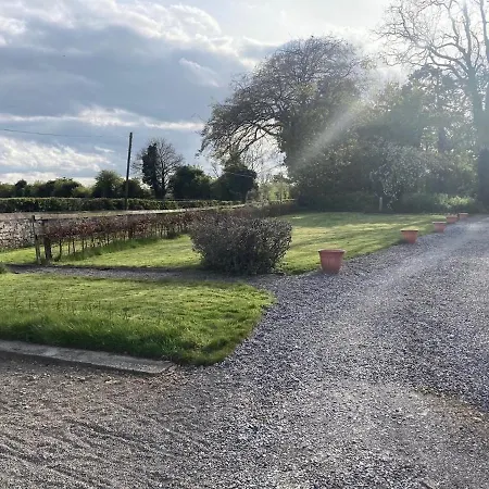 Cowshed - Duffys Ballybin 4-star Apartment Ashbourne